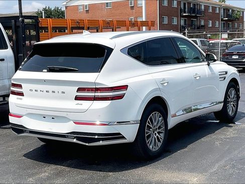 Used 2025 Genesis GV80 2.5T Standard AWD/4WD image 12
