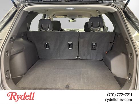 Used 2019 Chevrolet Equinox LS image 18