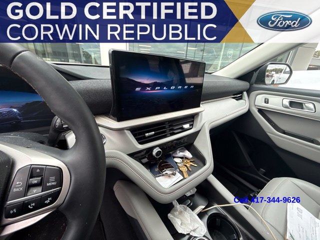 Used 2025 Ford Explorer Active w/ Active Comfort Package AWD/4WD image 13