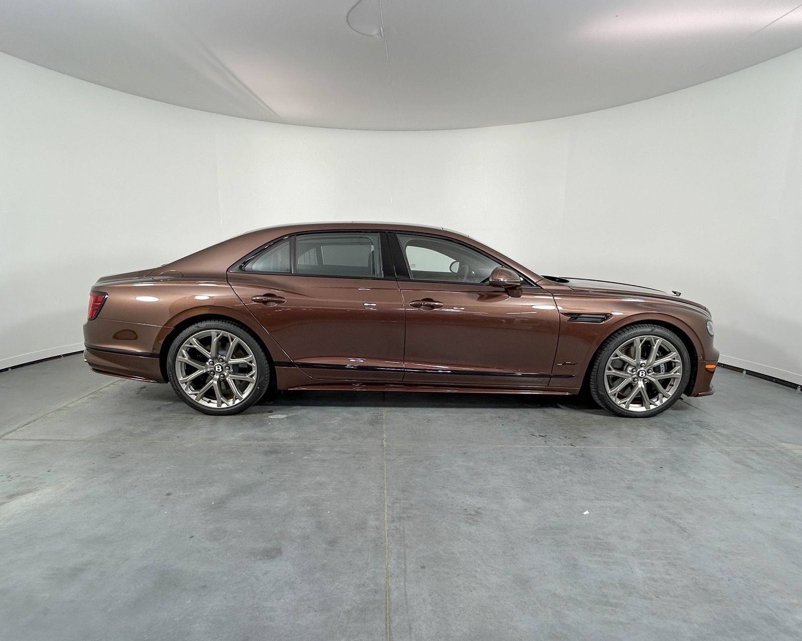 New 2026 Bentley Flying Spur Plug-In Hybrid AWD/4WD image 5