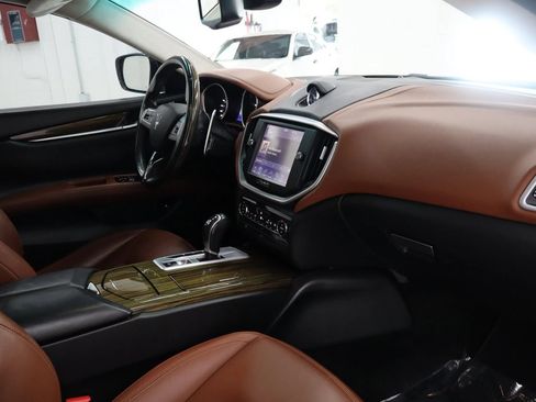 Used 2015 Maserati Ghibli S Q4 AWD/4WD image 28