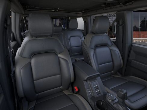New 2025 Ford Bronco Outer Banks w/ Sasquatch Package image 10