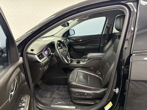 Used 2023 GMC Acadia SLT w/ Elevation Edition FWD image 9