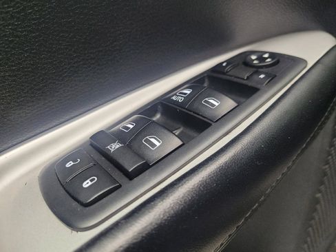 Used 2017 Dodge Journey SXT w/ Safe & Sound Group FWD image 27