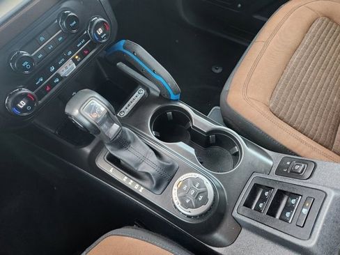 Used 2023 Ford Bronco Outer Banks image 17