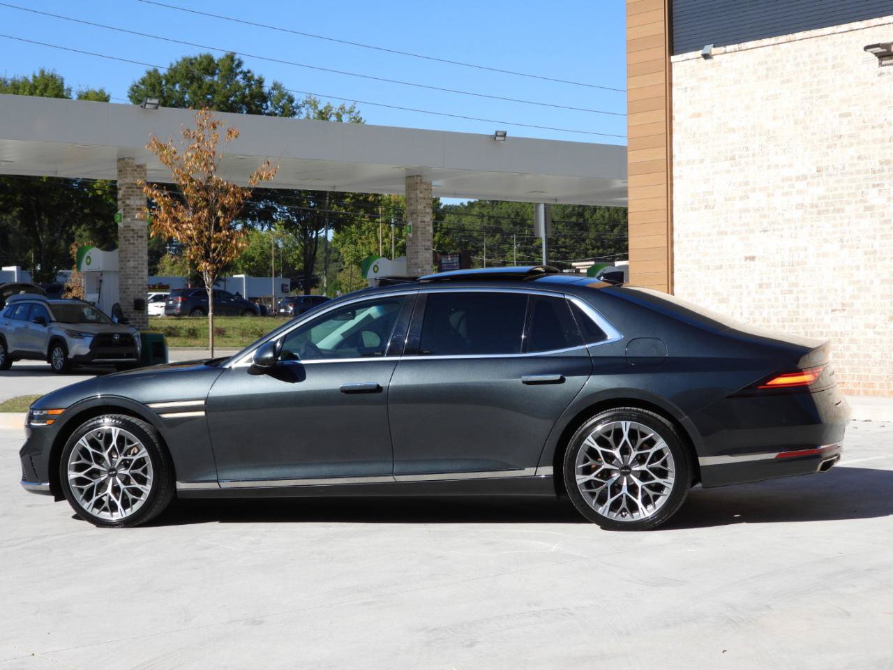 Used 2023 Genesis G90 3.5T AWD/4WD image 49