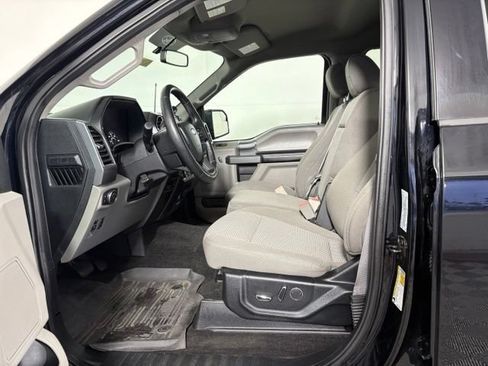 Used 2018 Ford F150 XLT w/ Equipment Group 302A Luxury AWD/4WD image 32