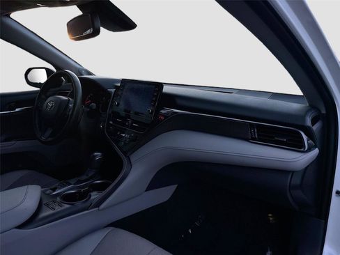 Used 2023 Toyota Camry XSE image 33