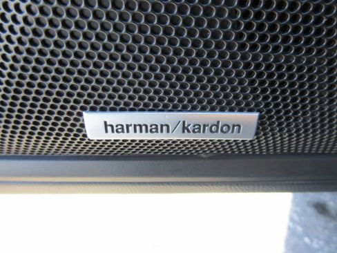 Used 2021 Subaru Outback Touring w/ Popular Package #2 image 25