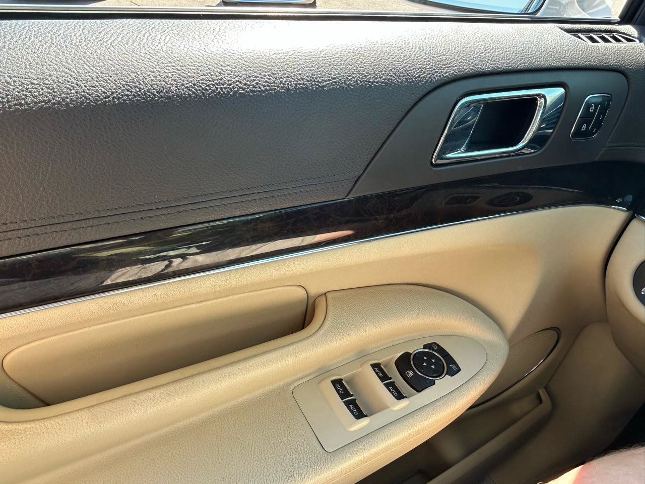 Used 2014 Lincoln MKT AWD w/ Equipment Group 201A image 30