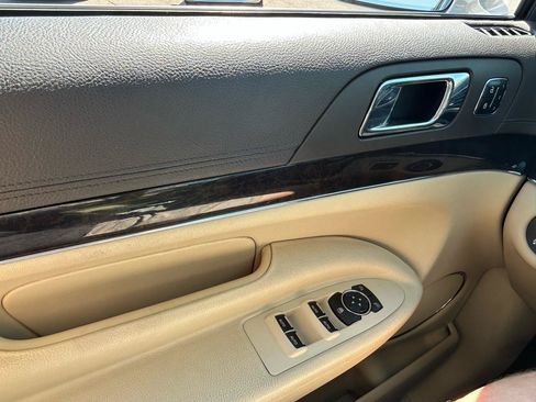 Used 2014 Lincoln MKT AWD w/ Equipment Group 201A image 30