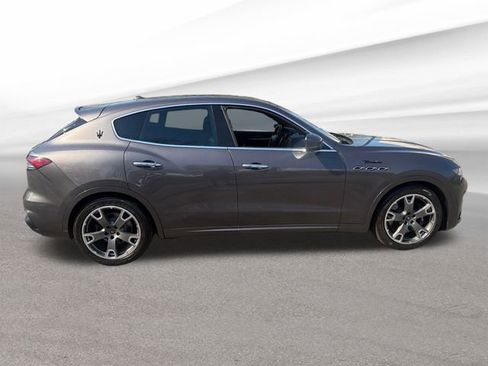 Used 2023 Maserati Levante Modena AWD/4WD image 9