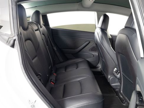 Used 2018 Tesla Model 3 Long Range image 22