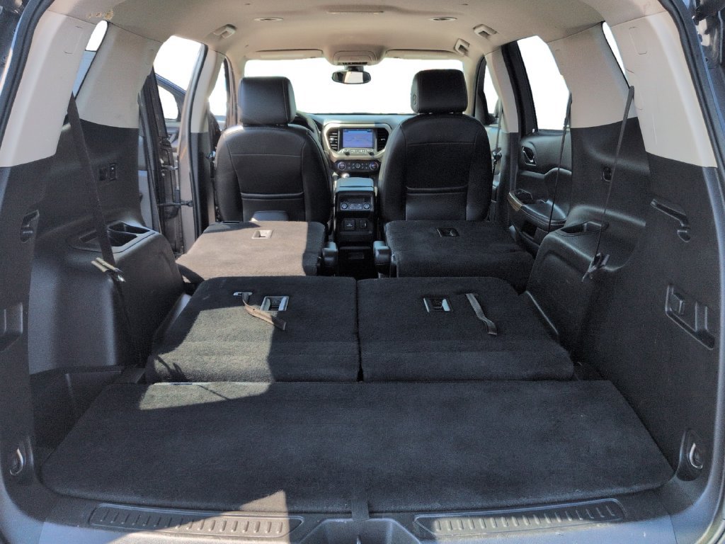 Used 2019 GMC Acadia Denali AWD/4WD image 29