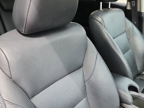 Used 2018 Honda HR-V EX-L image 17