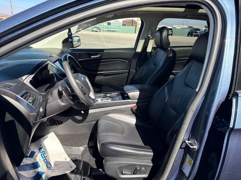 Used 2019 Ford Edge Titanium w/ Equipment Group 301A AWD/4WD image 11