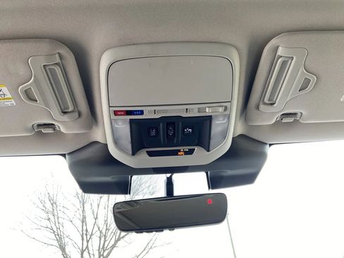 Used 2023 Subaru Forester Limited image 17