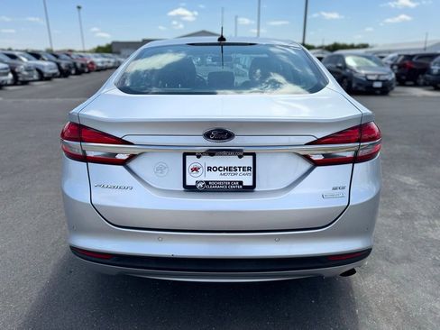 Used 2017 Ford Fusion SE w/ Fusion SE Technology Package FWD image 41