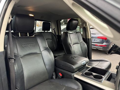 Used 2015 RAM 1500 Laramie w/ Convenience Group image 15