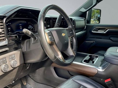 Used 2024 Chevrolet Silverado 3500 High Country w/ High Country Premium Package AWD/4WD image 14