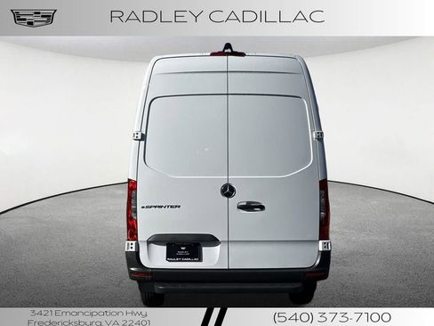 Used 2024 Mercedes-Benz eSprinter 170 Cargo image 4