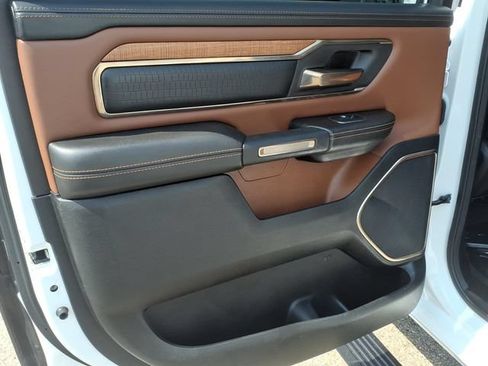 Used 2019 RAM 1500 Limited AWD/4WD image 17