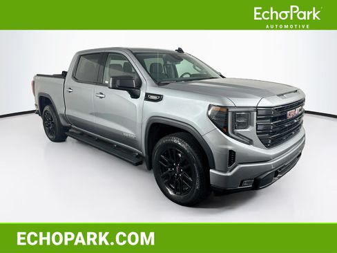 Used 2025 GMC Sierra 1500 Elevation AWD/4WD image 1