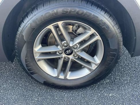 Used 2018 Hyundai Santa Fe Sport w/ 2.4L Value Package 02 FWD image 4