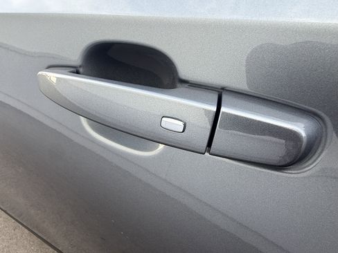 Used 2020 GMC Terrain SLT w/ Preferred Package image 21