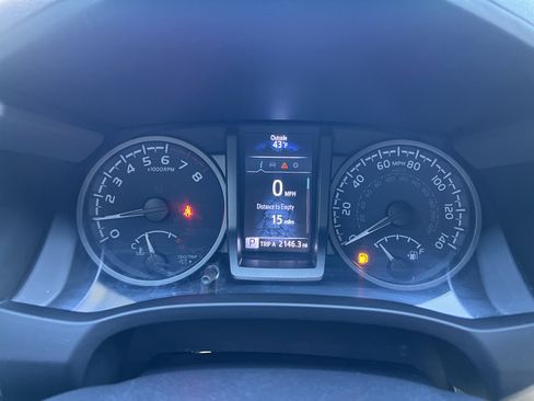 Used 2021 Toyota Tacoma TRD Sport image 22