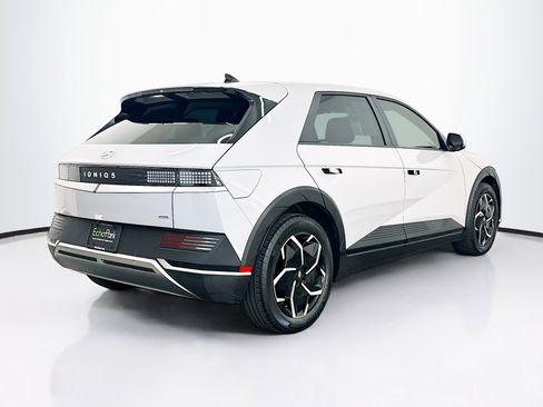 Used 2024 Hyundai Ioniq 5 SEL image 9