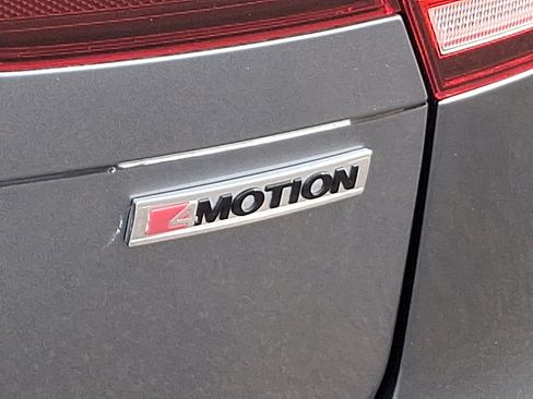 Used 2020 Volkswagen Tiguan SE w/ Panoramic Sunroof Package image 31