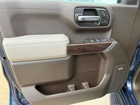 Used 2019 GMC Sierra 1500 SLT image 18