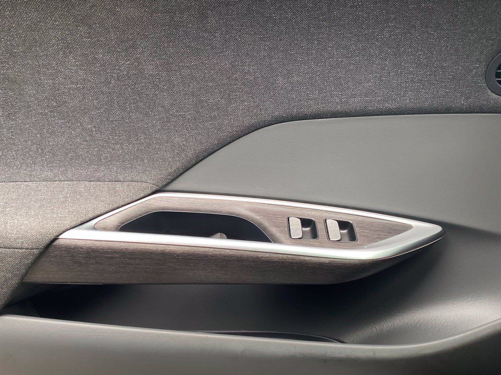 Used 2024 Lucid Air Pure RWD image 14