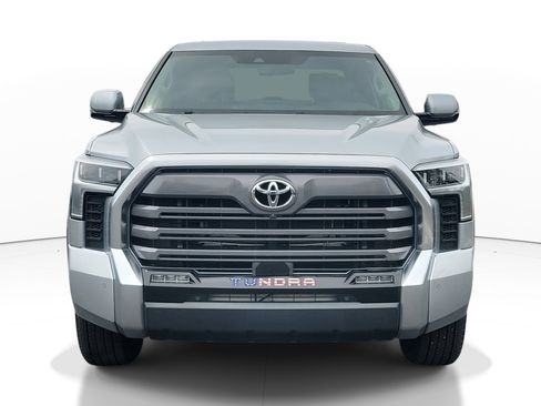 Used 2023 Toyota Tundra Limited image 2