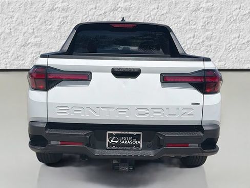 Used 2022 Hyundai Santa Cruz SEL AWD/4WD image 5