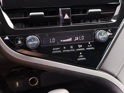 Used 2024 Toyota Camry SE FWD image 18