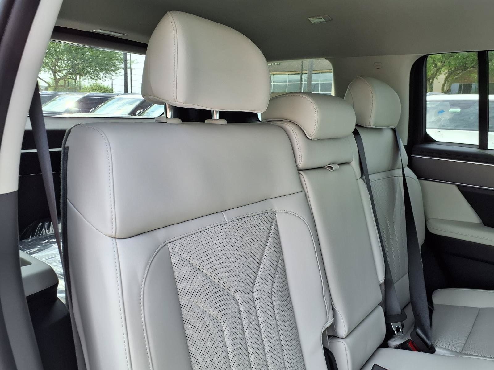 New 2026 Hyundai Santa Fe SEL FWD image 9