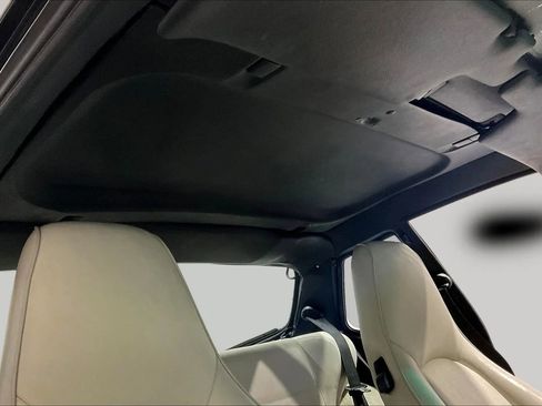 Used 1989 Porsche 944 S2 image 25