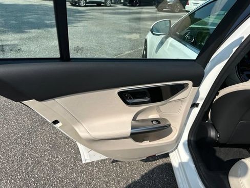 Certified 2026 Mercedes-Benz C 300 Sedan image 10
