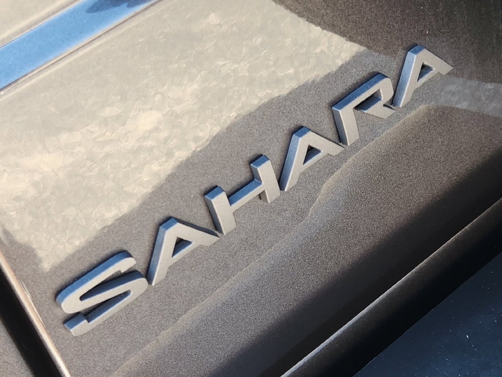 Used 2025 Jeep Wrangler Unlimited Sahara AWD/4WD image 12