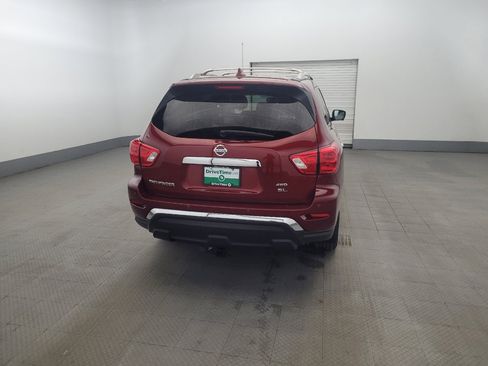 Used 2019 Nissan Pathfinder SL AWD/4WD image 7