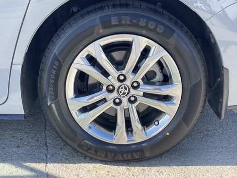 Used 2023 Toyota Sienna XSE w/ XSE Plus Package AWD/4WD image 25