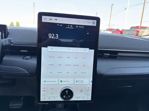 Used 2021 Ford Mustang Mach-E Premium image 17