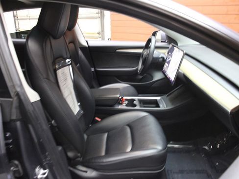 Used 2022 Tesla Model 3 Long Range image 36