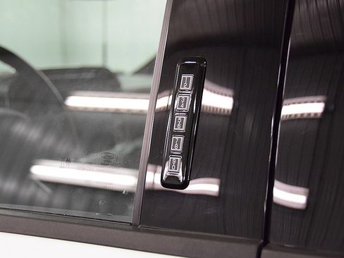 Used 2023 Ford F150 XLT w/ Equipment Group 302A High image 16