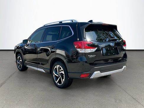 Used 2022 Subaru Forester Touring AWD/4WD image 5