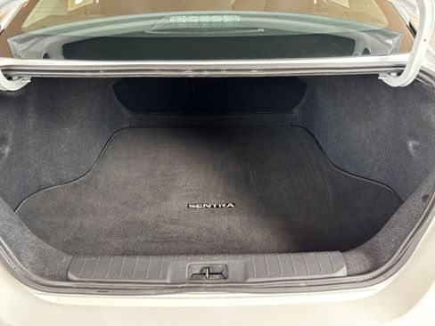 Used 2025 Nissan Sentra SV FWD image 29