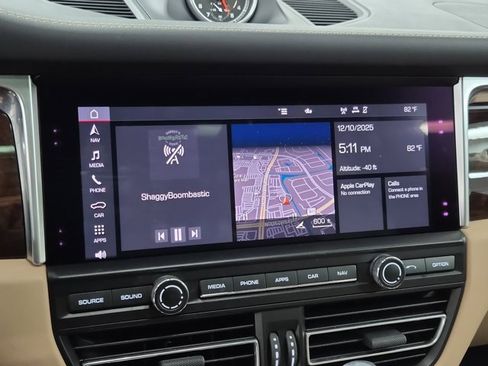 Used 2021 Porsche Macan S image 31