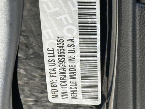 New 2025 Jeep Grand Cherokee L Altitude image 27